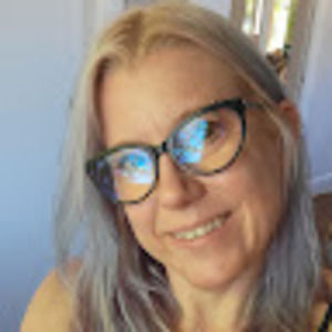 Meet your Posher, Krystal